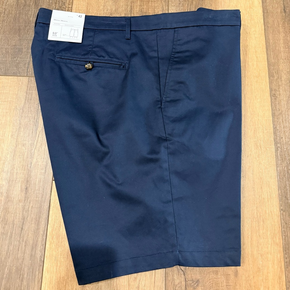 NEW WITH TAGS Men’s Navy Blue Dress Shorts